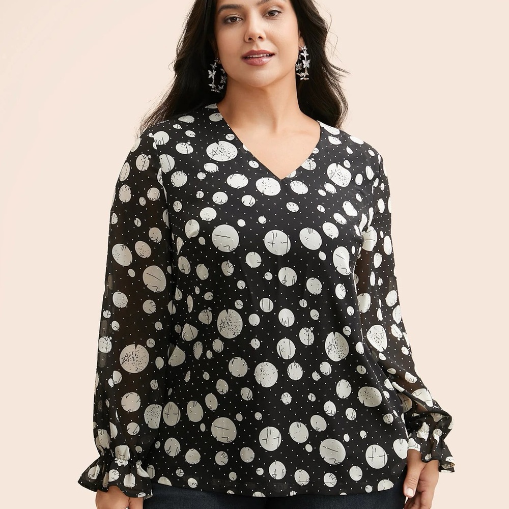 BloomChic Black and White Patterned Blouse